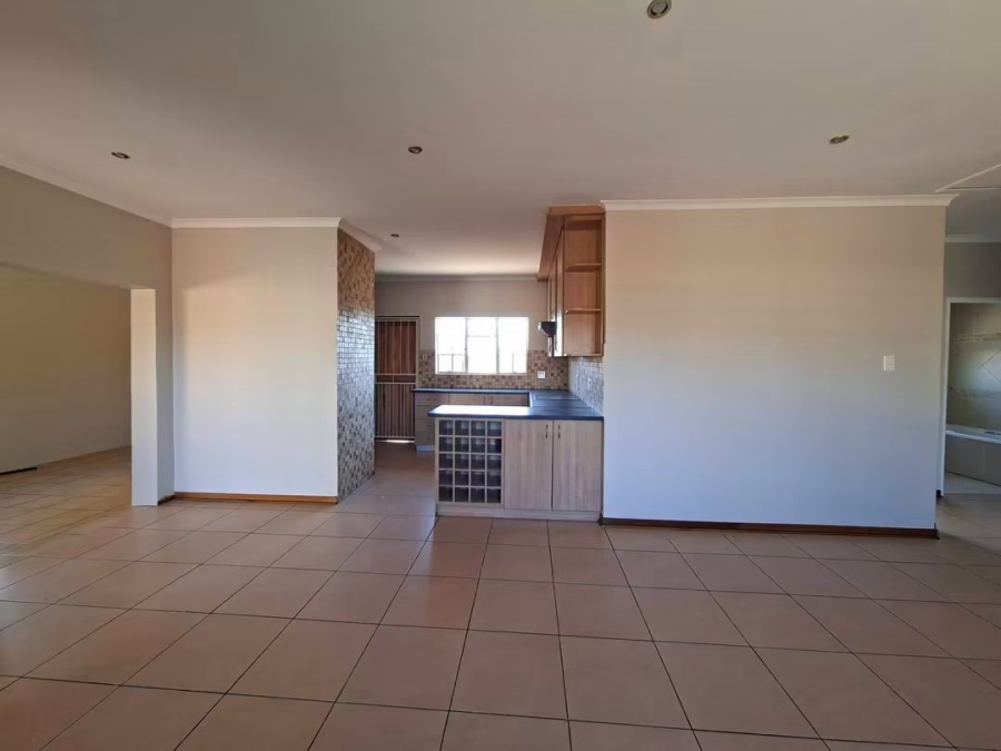 2 Bedroom Property for Sale in Rhodesdene Northern Cape